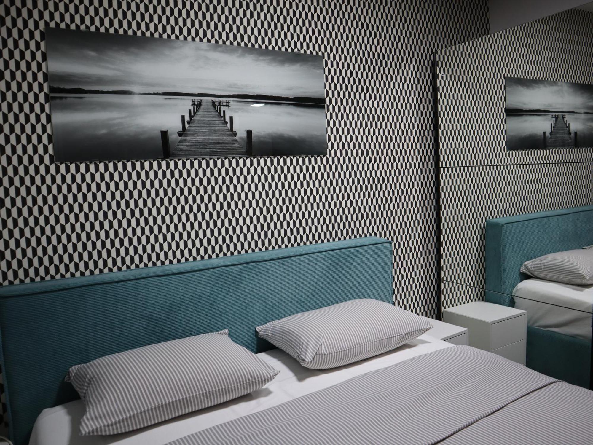 House Of Mac Apartments Ni Exterior foto